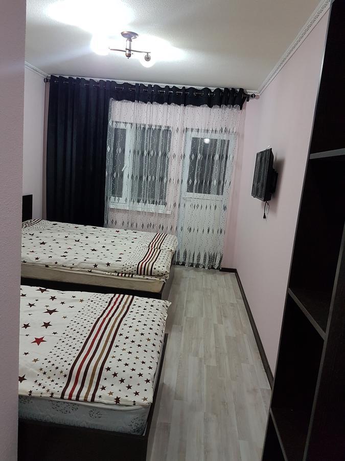 Ak Kalpak Guest House โชลปอน-อาตา ภายนอก รูปภาพ